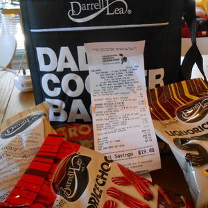50%OFF dad's Cooler bag with Darrell Lea Chocolates Deals and Coupons